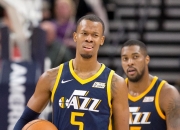 爱游戏APP-魔术完胜爵士，福克斯状态火热