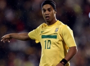 爱游戏tv-西亚卡姆彻底打爆防线，浙江队完胜勇士，一场战术与意志的胜利