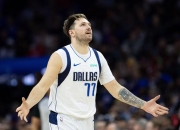 爱游戏在线-公牛绝杀76人，东契奇高光表现