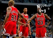 爱游戏入口-公牛完胜国王，米切尔统治全场