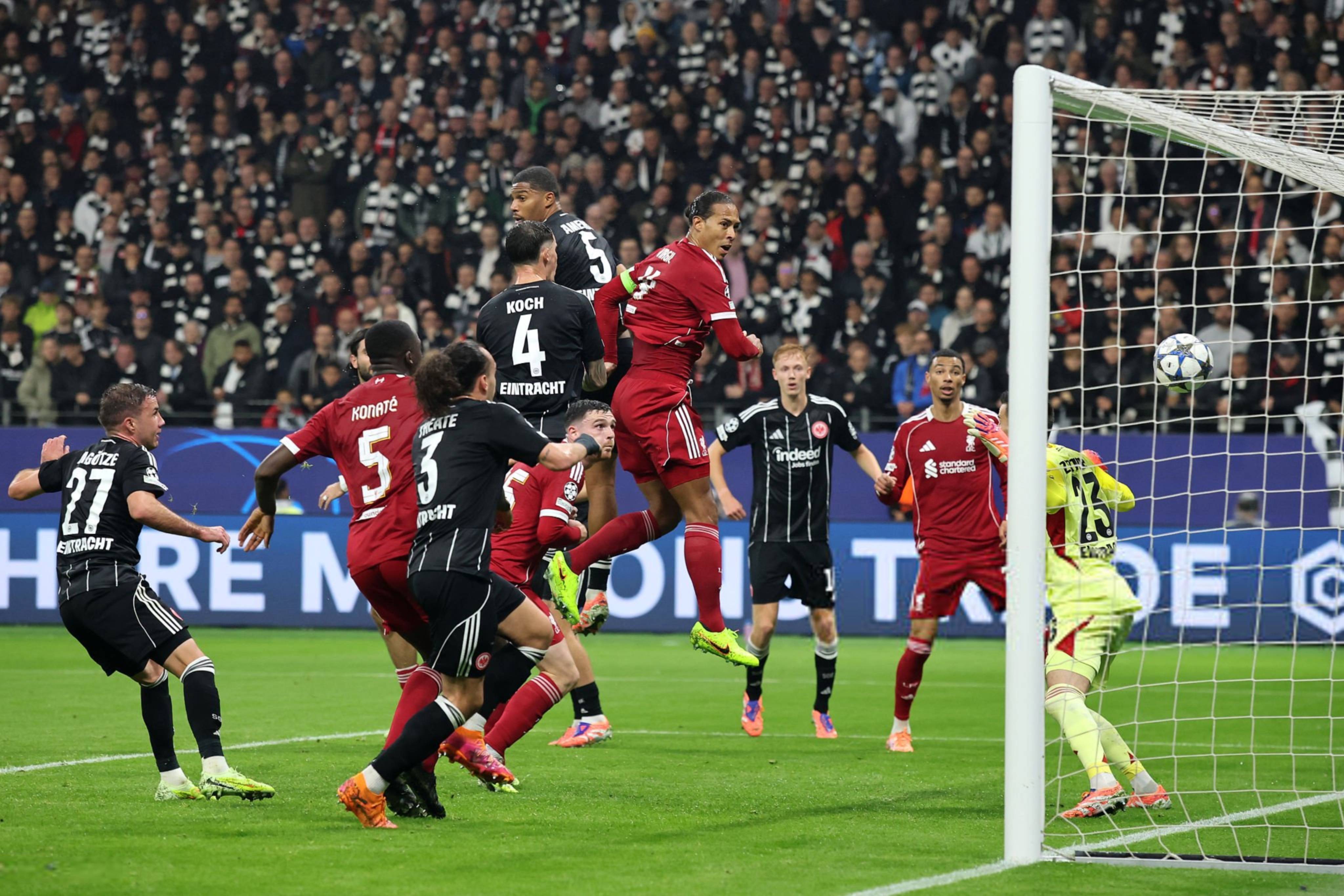 拜仁险胜韩国，范戴克点燃赛场