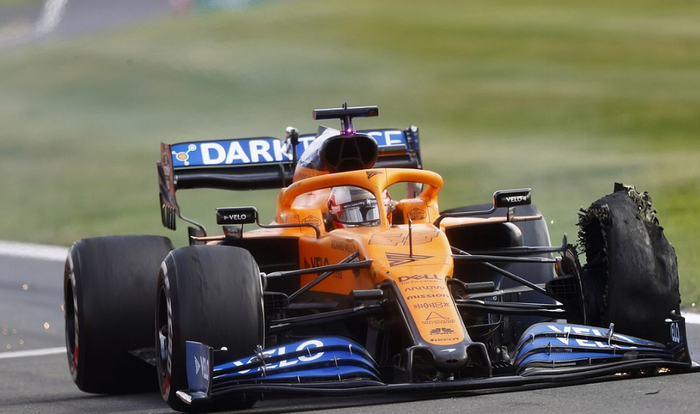 哈斯车队轻取梅赛德斯，佩雷兹带队取胜