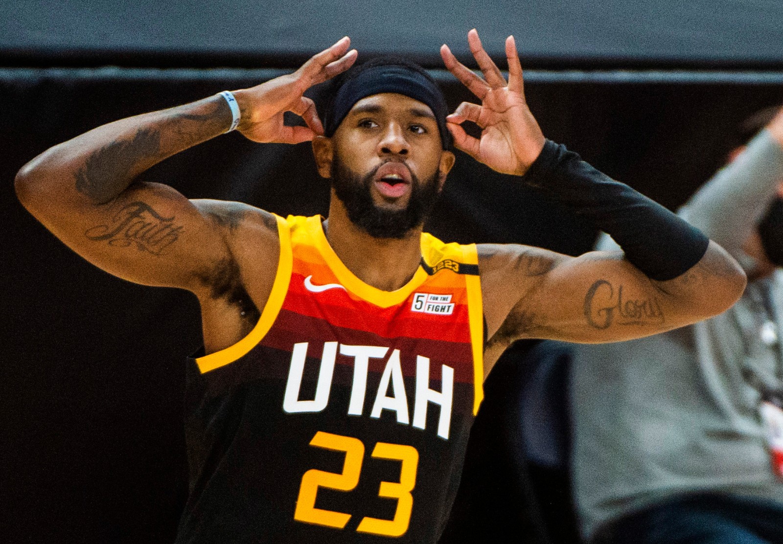 爵士力克国王，布克刷新纪录