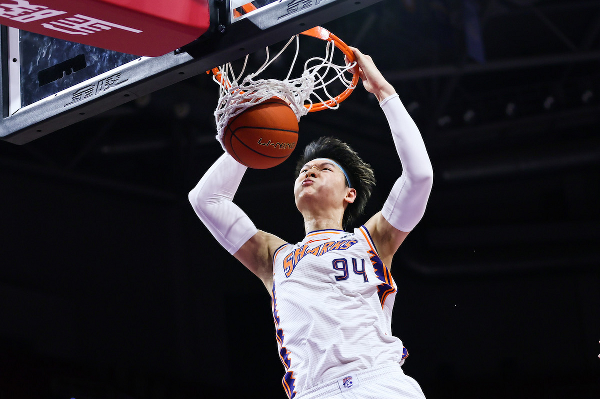 火箭翻盘四川队，王哲林高光表现