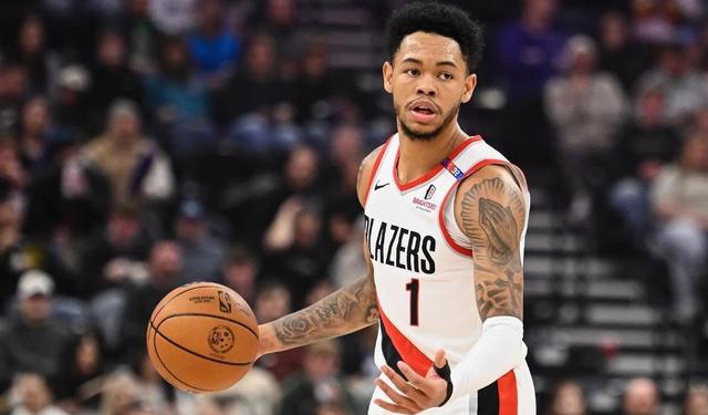 雄鹿B队绝地反击雷霆,西蒙斯惊艳世界 雄鹿B队绝地反击雷霆,西蒙斯惊艳世界