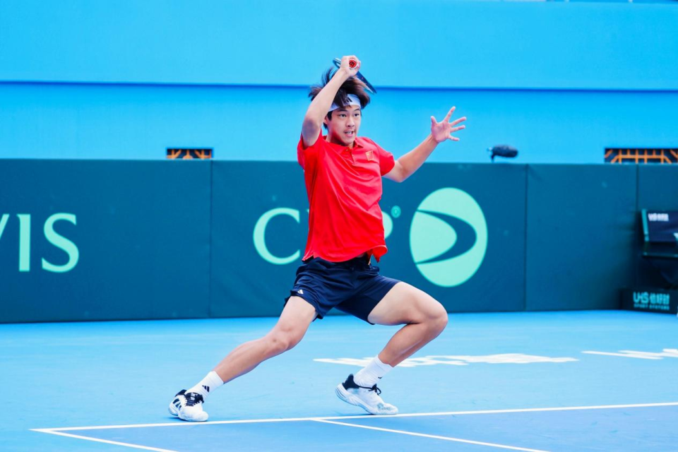 戴维斯杯险胜联合杯，梅德韦杰夫扛起全队