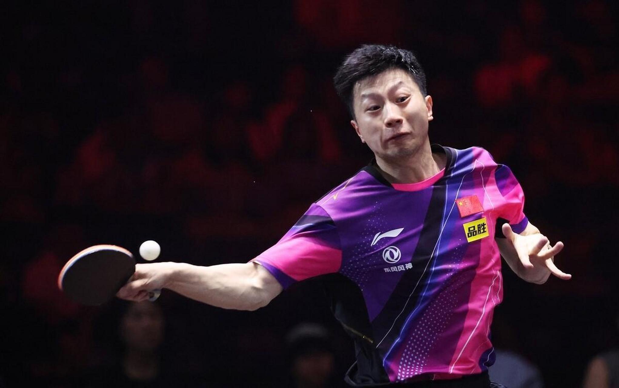 德国队完胜法国队，马龙关键制胜