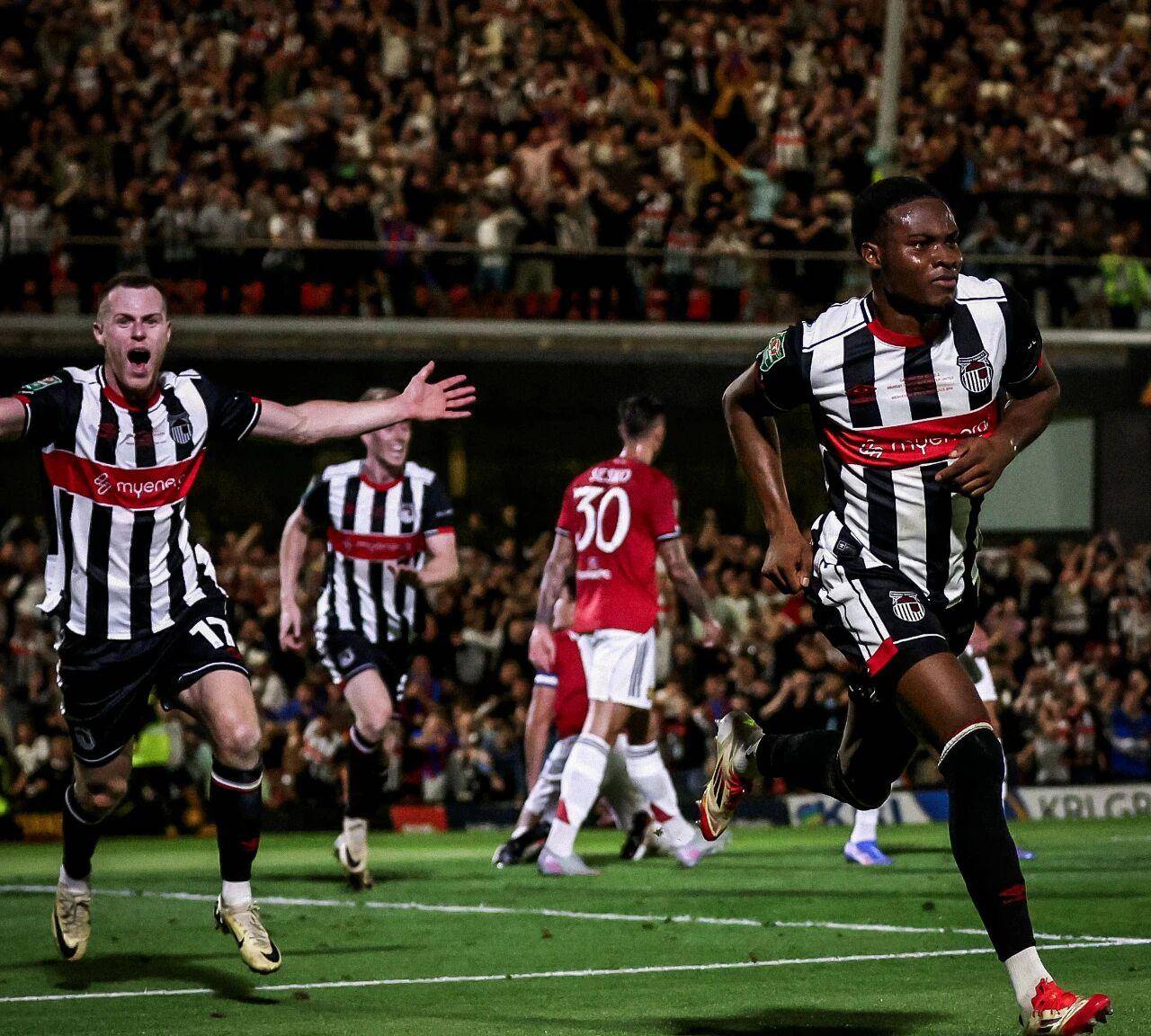 纽卡斯尔联在英超中表现抢眼，成为黑马之一